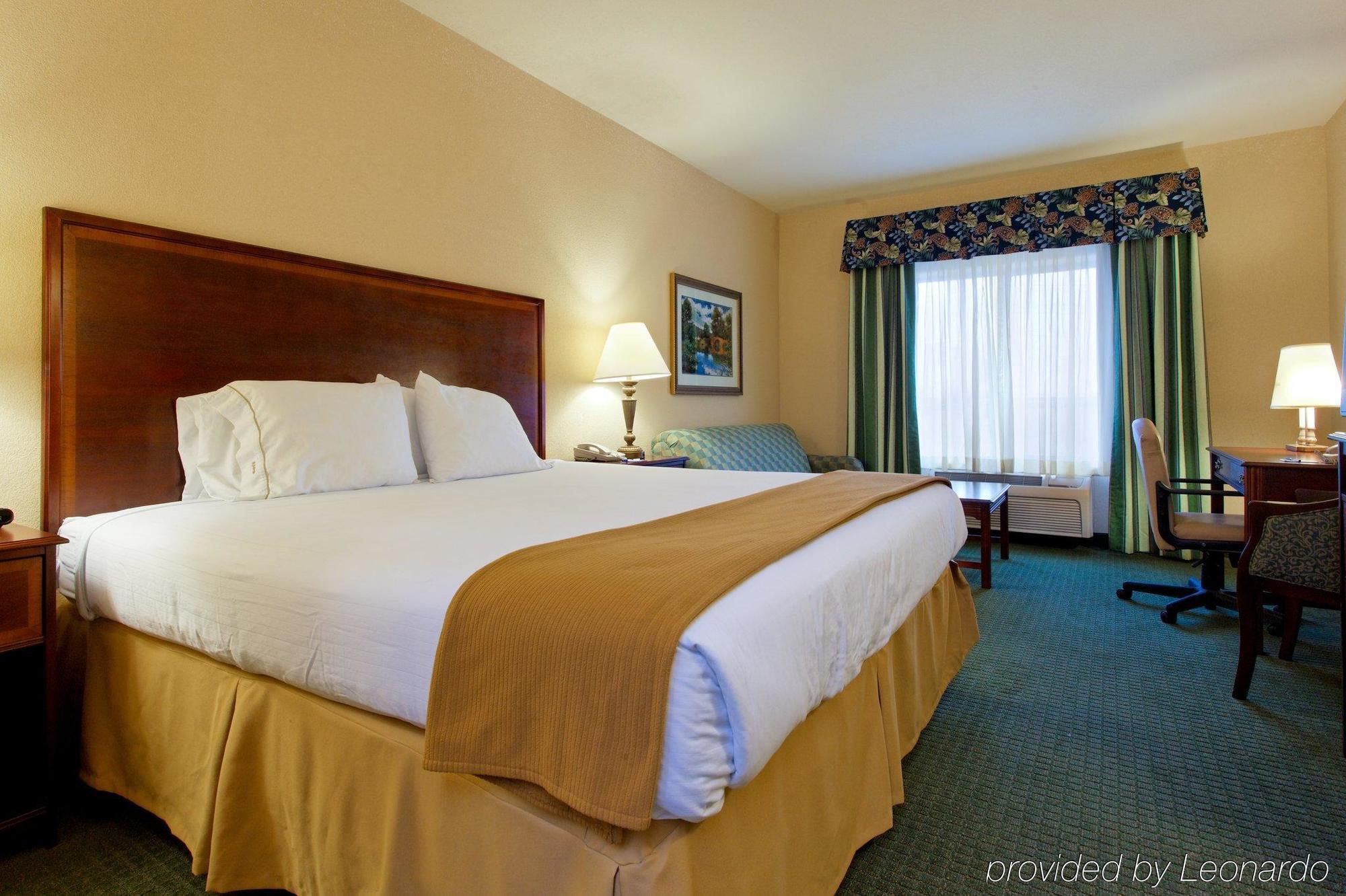 Holiday Inn Express & Suites San Antonio South Pokój zdjęcie