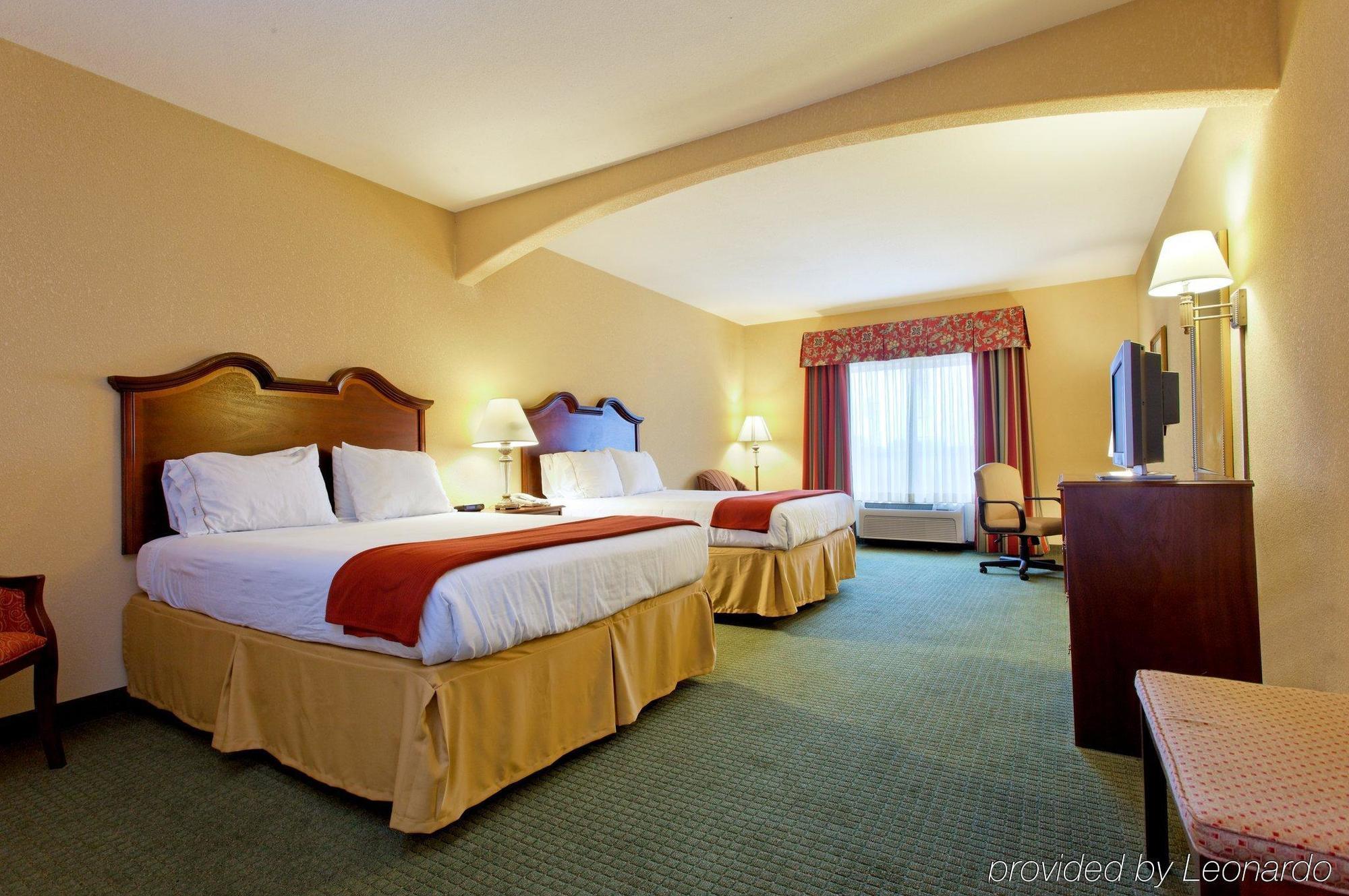 Holiday Inn Express & Suites San Antonio South Zewnętrze zdjęcie